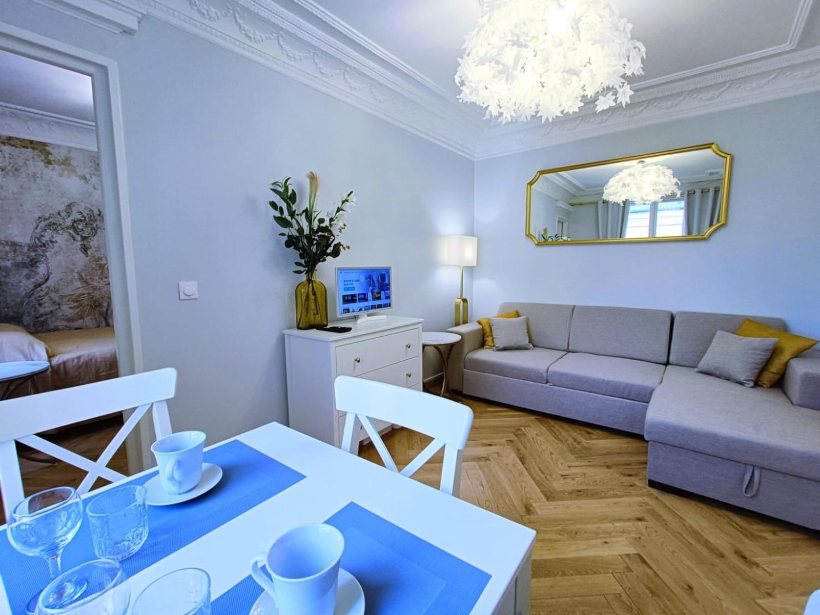 Au Petit Trianon Bleu Apartamento Versalhes Exterior foto