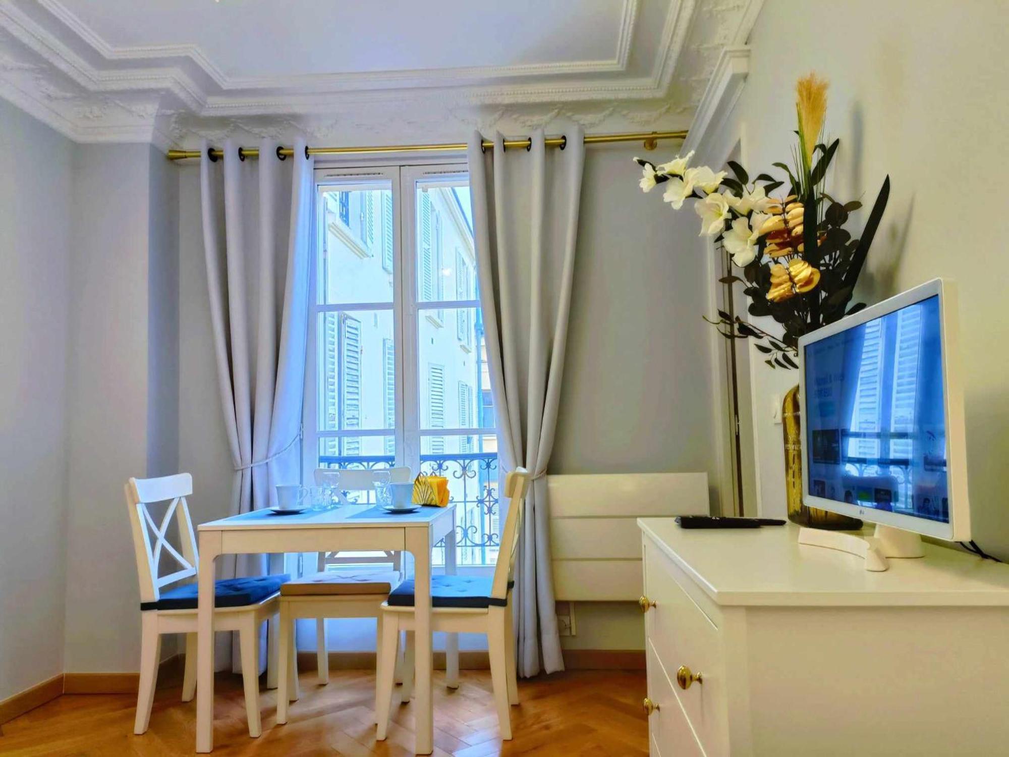 Au Petit Trianon Bleu Apartamento Versalhes Exterior foto